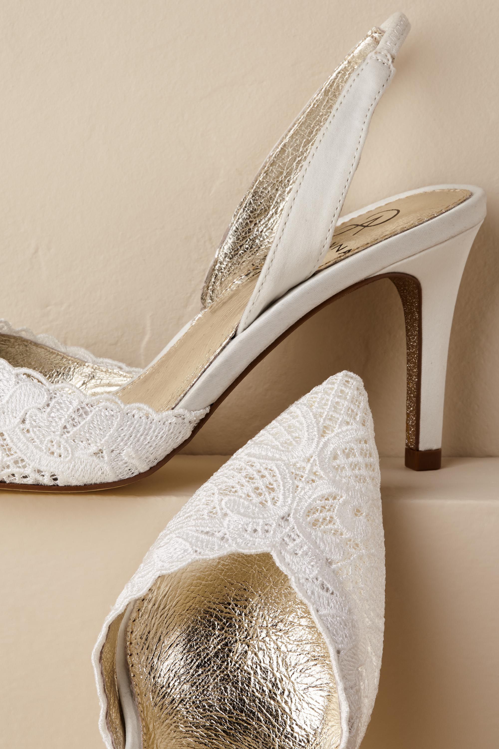 adrianna papell hallie