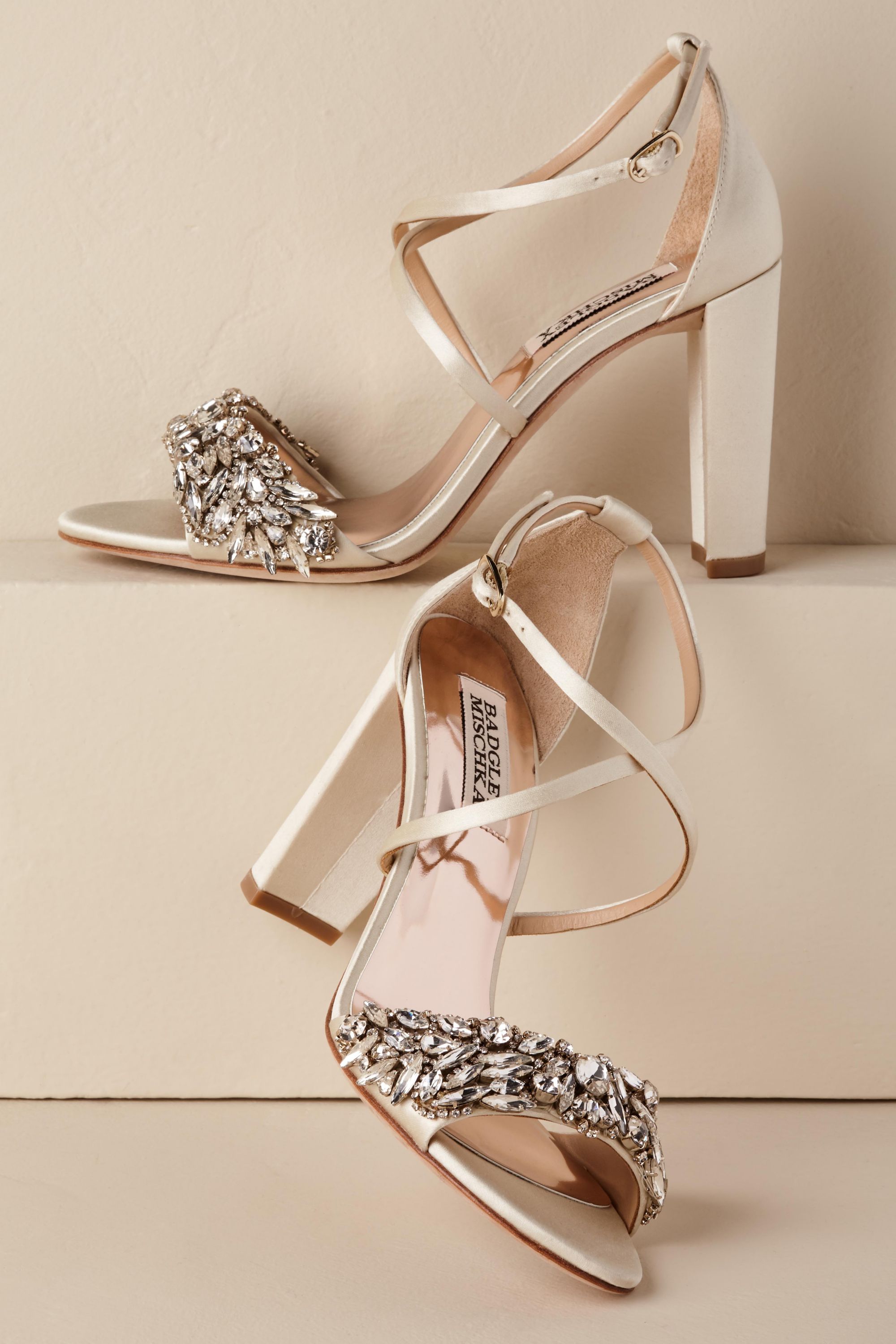 46905170_011_a?&dollar;pdpmain&dollar;