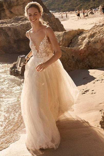 Willowby by Watters Whitney gown
