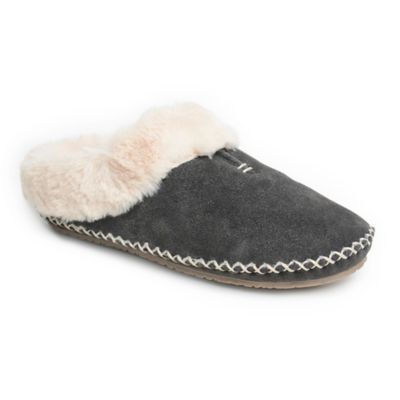 slippers | Bed Bath & Beyond