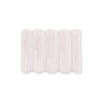 madison park tufted pearl channel bath ru