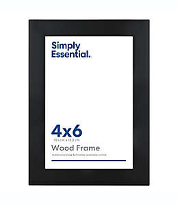 Portarretratos con marco de madera Simply Essential™ Gallery color negro