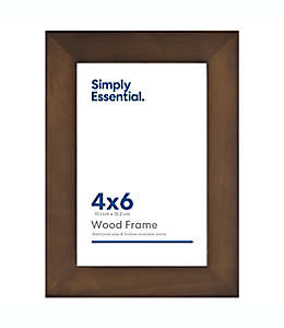 Portarretratos con marco de madera Simply Essential™ Gallery color café nogal