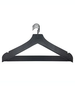 Ganchos para traje de madera Squared Away™ color negro, 4 piezas