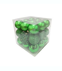 Adornos navideños de plástico H for Happy™ color verde, 30 piezas