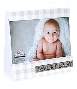Portarretratos “Sweet Baby” Malden® a cuadros color gris, 10.16 x 15.24 cm