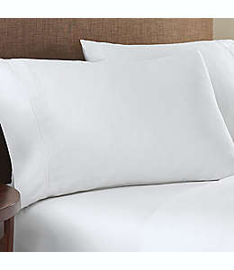 Fundas para almohadas estándar/queen Studio 3B™ de algodón y poliéster de 825 hilos color blanco, Set de 2