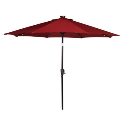Sombrilla solar Everhome™ de 2.74 m color rojo