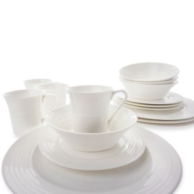 Maxwell & Williams™ White Basics Cirque 16-Piece Flared Dinnerware Set ...