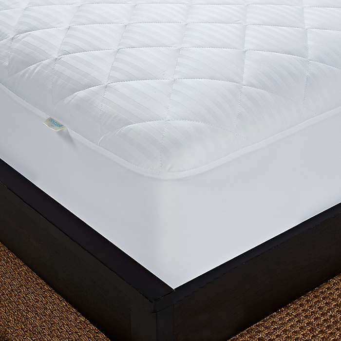 Cubre colchón king NestWell™ Cotton Comfort impermeable