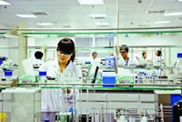 Serving the chemical, life science, and laboratory worlds