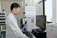 Serving the chemical, life science, and laboratory worlds