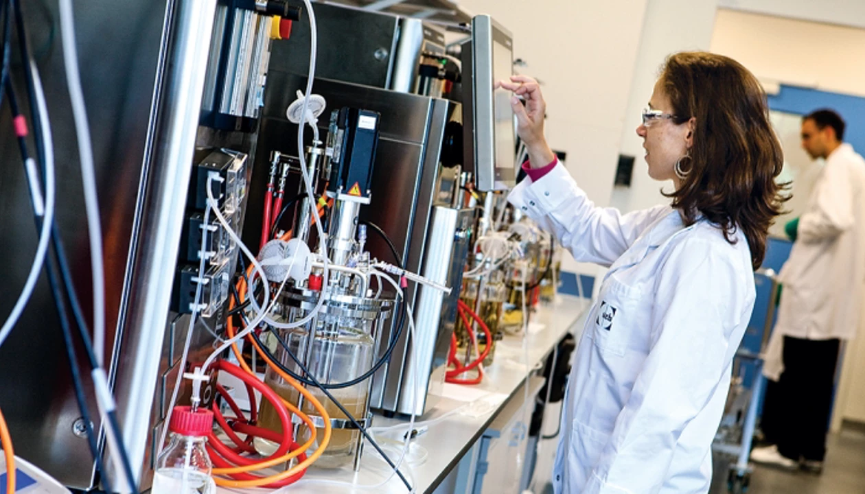 Drugmakers Offer Compounds For R&D