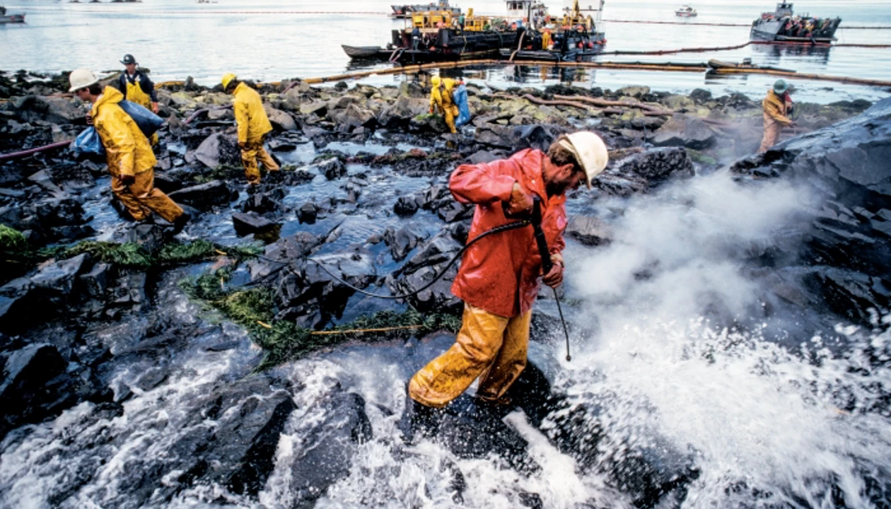 Putin Wins by Selling Oil at Premium?