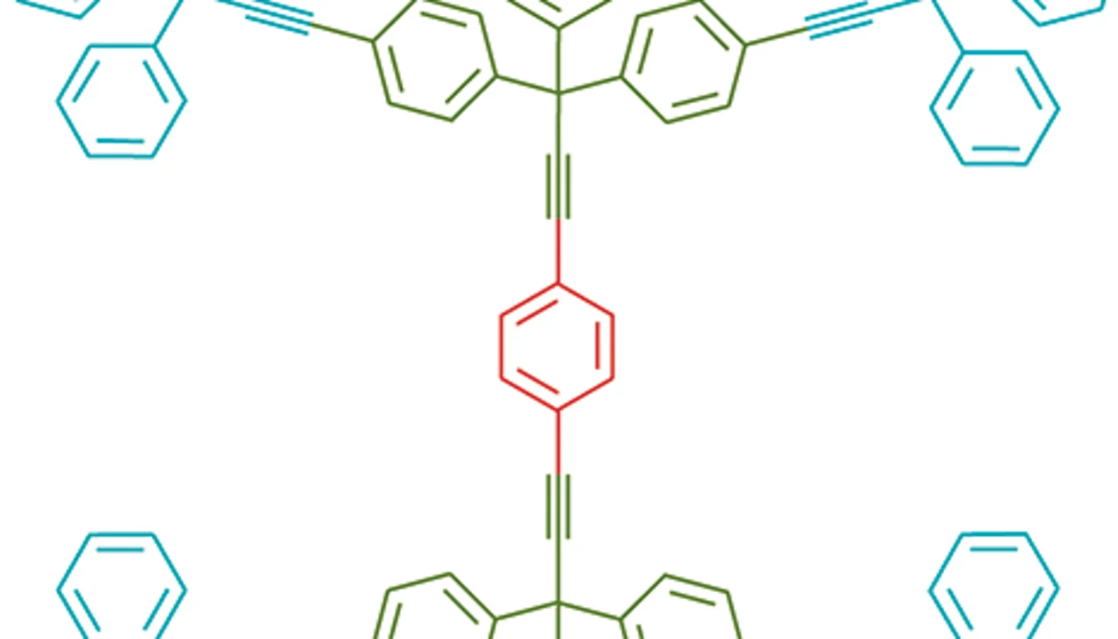 Molecule spins in its crystal