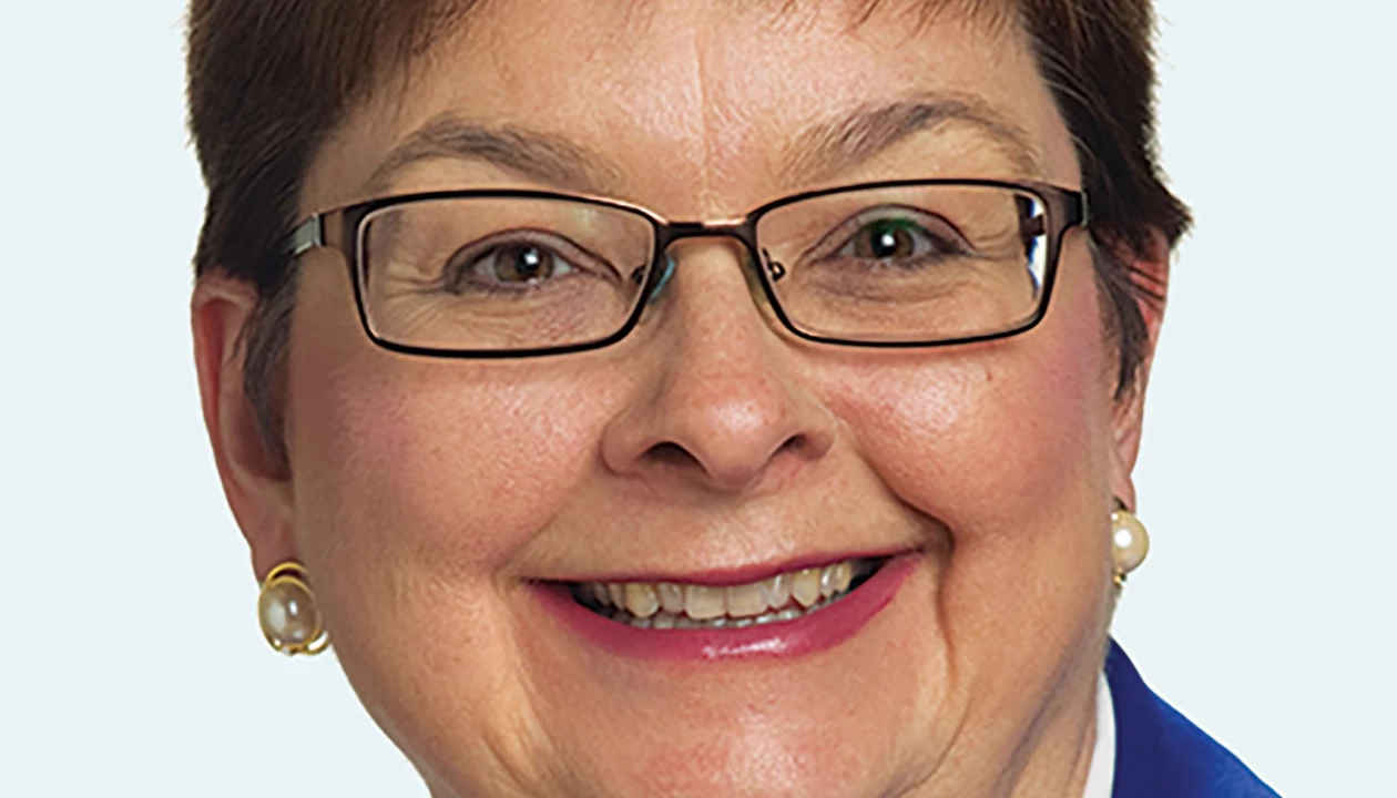 Volunteer service award to Carolyn Ribes