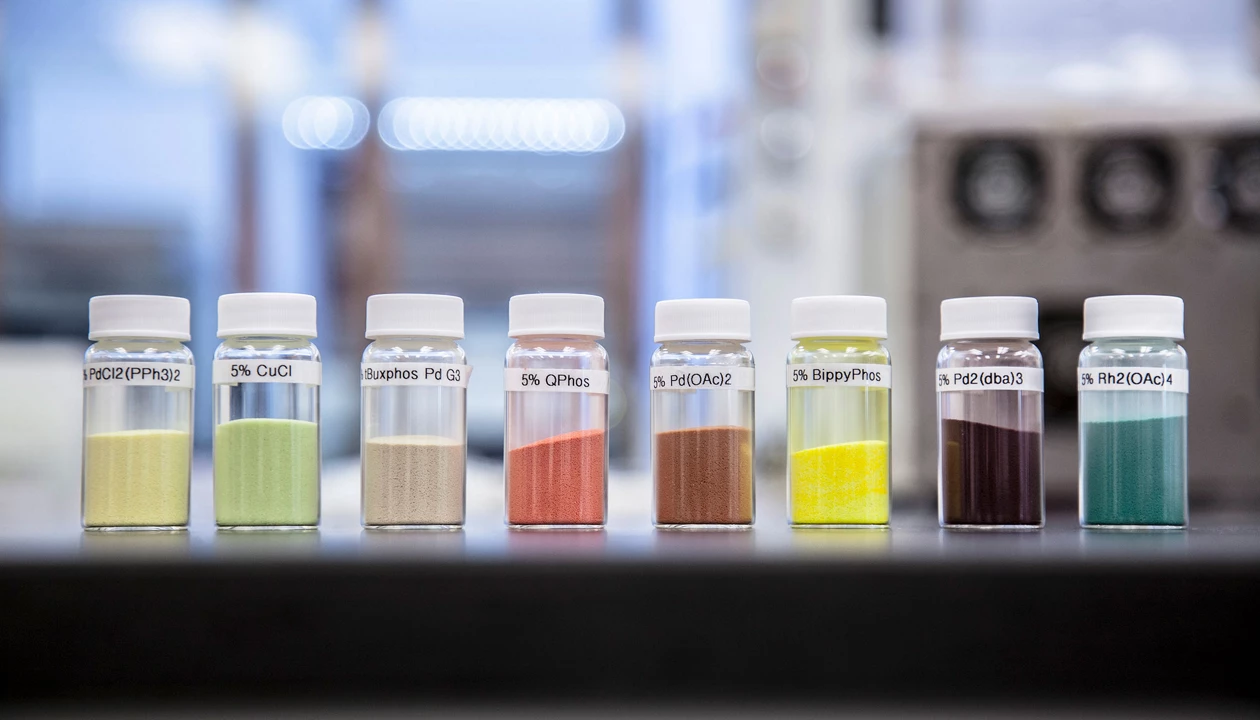 Glass beads help robots deliver minuscule amounts of reagents