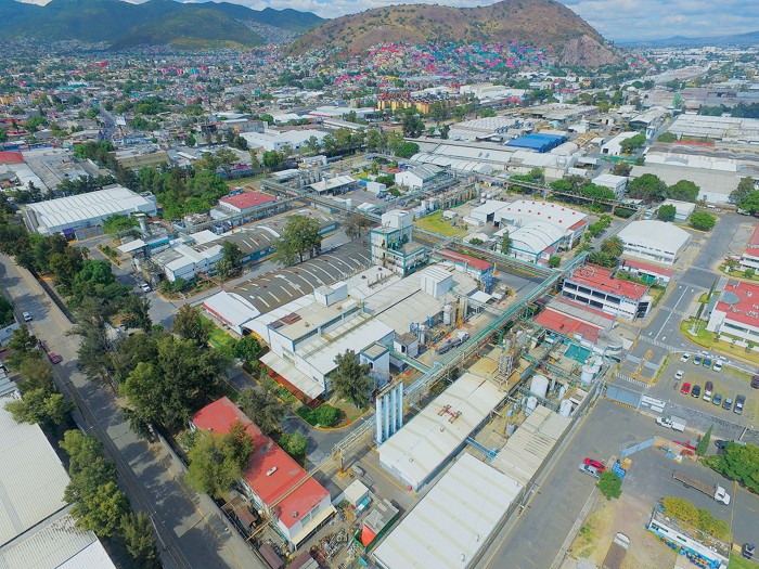 Clariant selling masterbatch unit to PolyOne