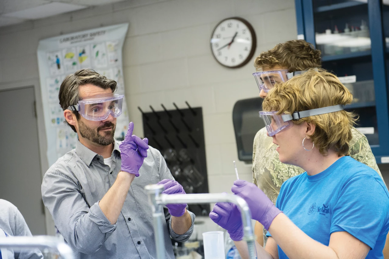 Deaf chemistry professor Daniel Lundberg gives students instructions in ASL during a general chemistry lab at Gallaudet University in 2015.