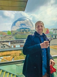 Serving the chemical, life science, and laboratory worlds