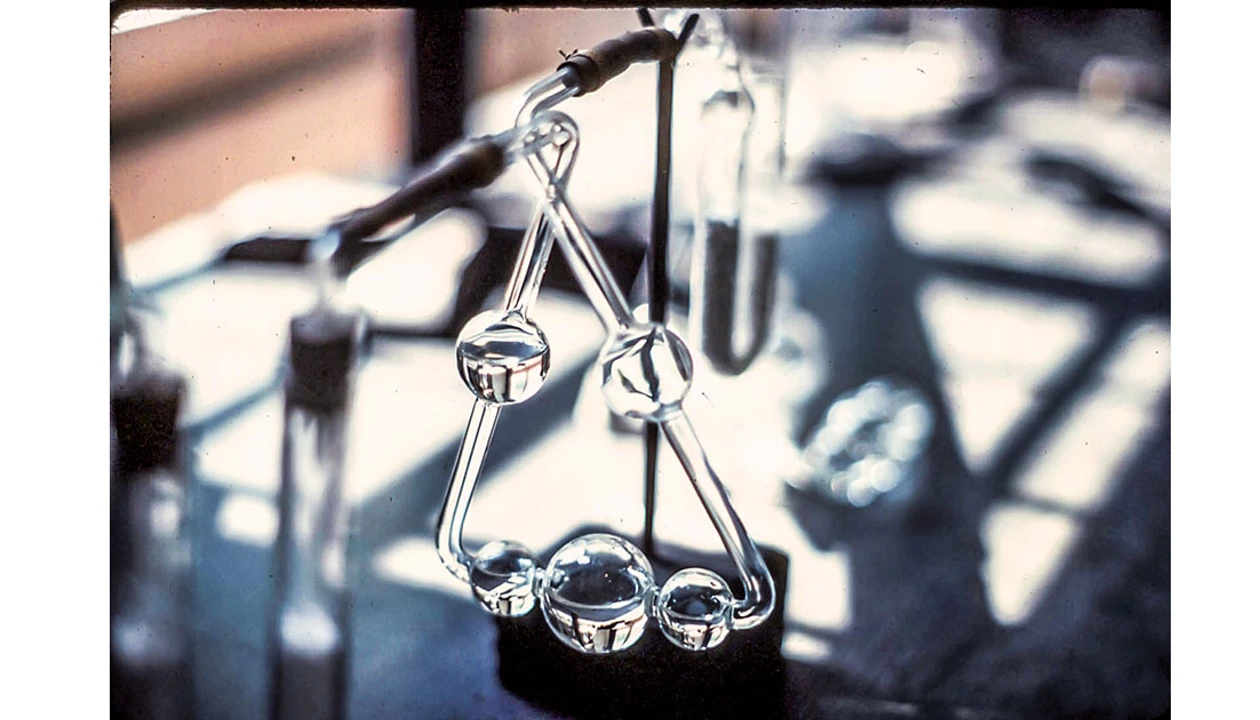 Celebrating the art of chemistry in the International Year of Glass