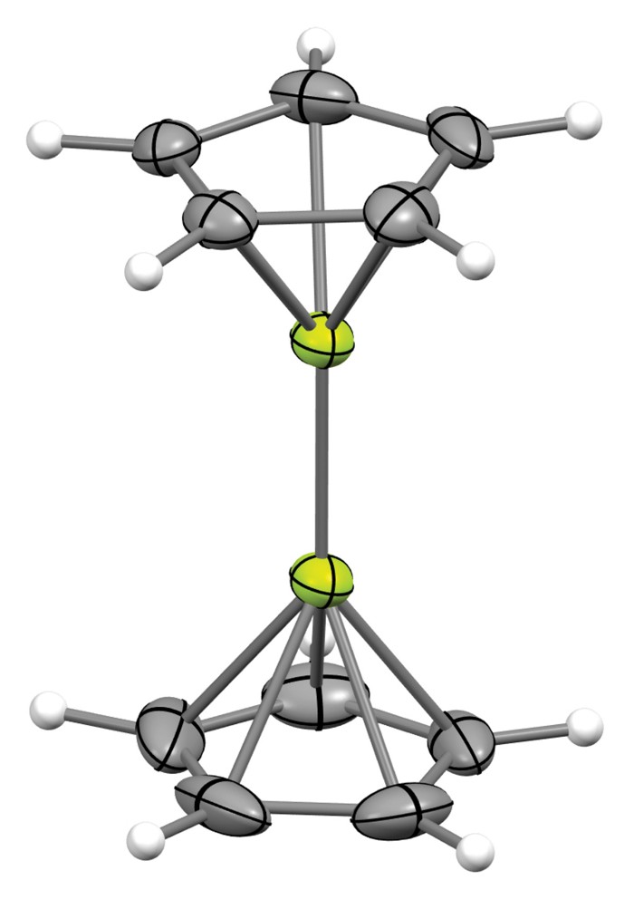 Crystalline dication defies the octet rule
