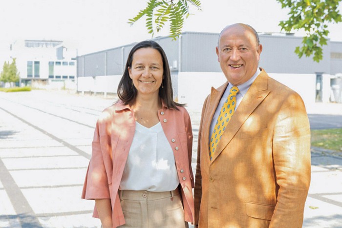 Solithor's cofounders Fanny Bardé (left) and Huw Hampson-Jones pose for a photo.