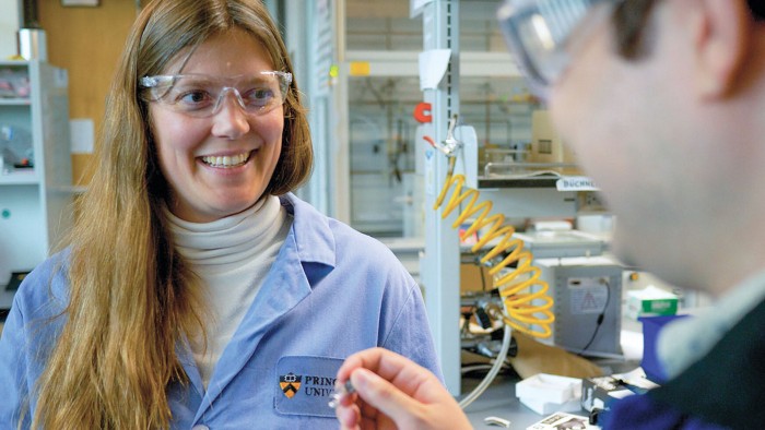 Leslie Schoop in a research laboratory.