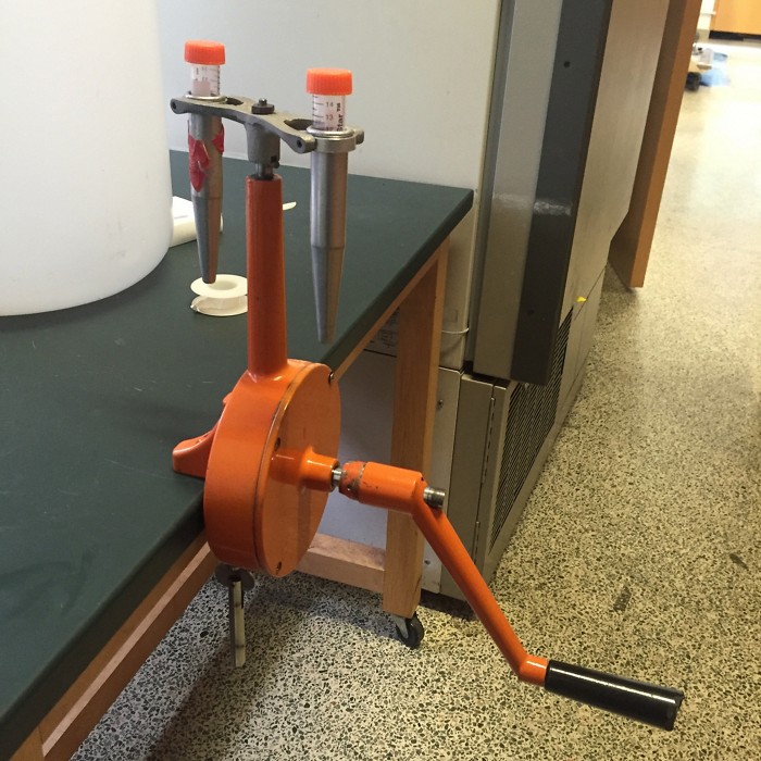 Walker Hand Crank/Driven Centrifuge