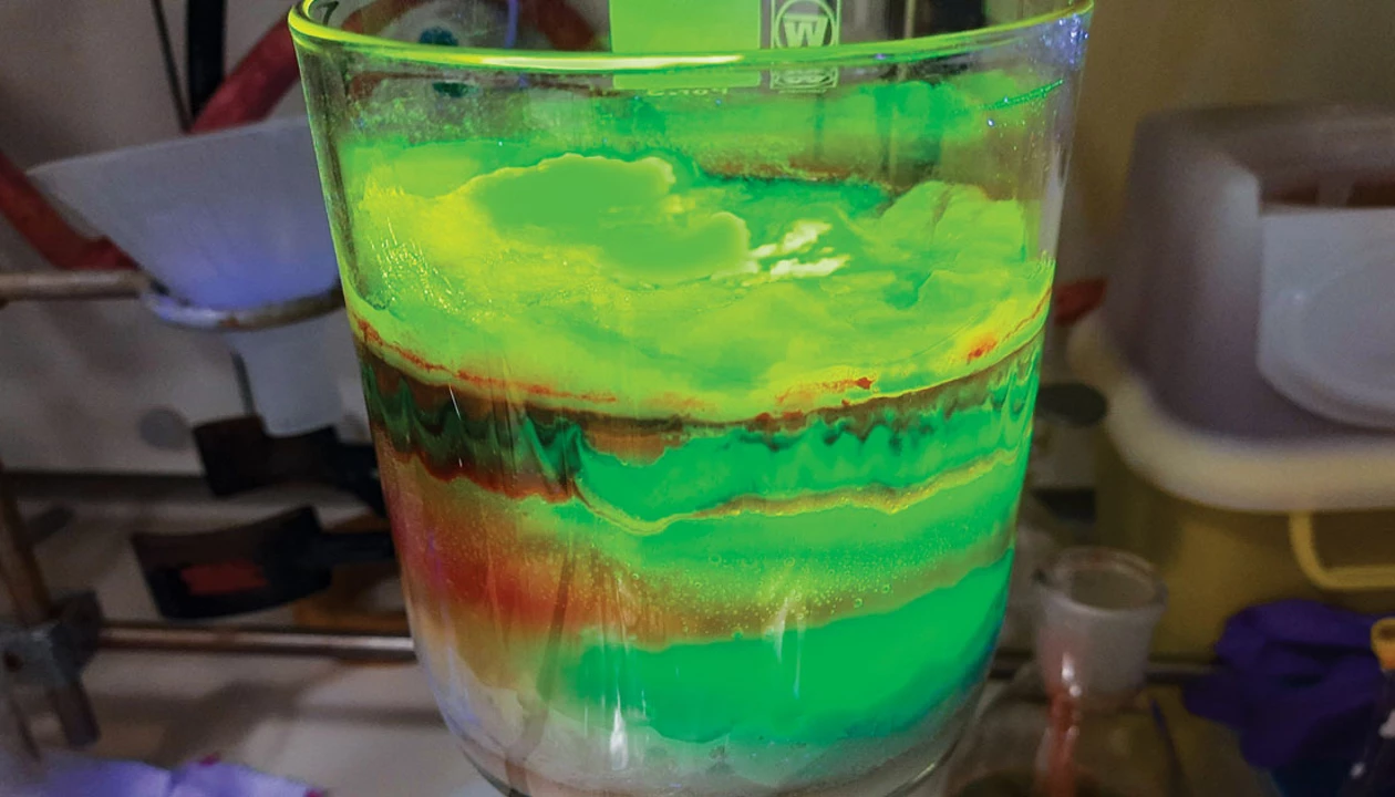 Chemistry in Pictures: Fluorescent filtration