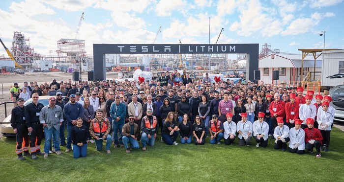 Tesla deal with lithium company discount