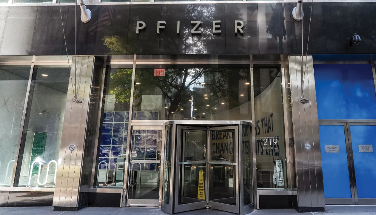 Pfizer doubles down on AI partnership with antibody-drug conjugate deal
