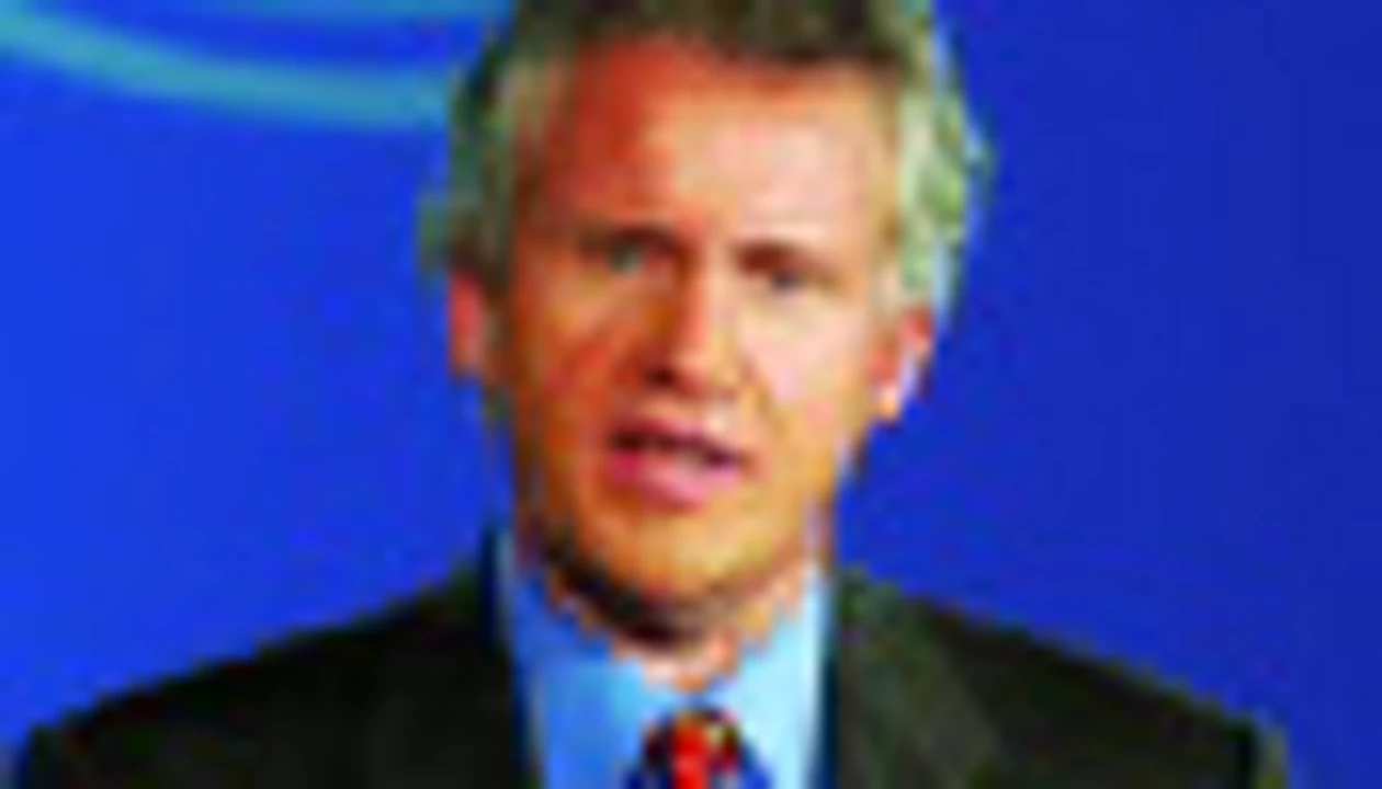 GE Pushes for Clean Products