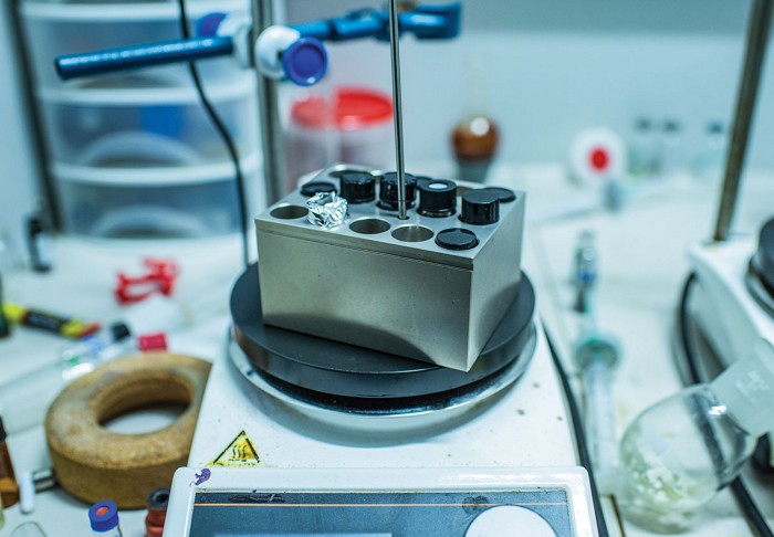 Magnetic stirrers linked to issues with reproducing chemistry results
