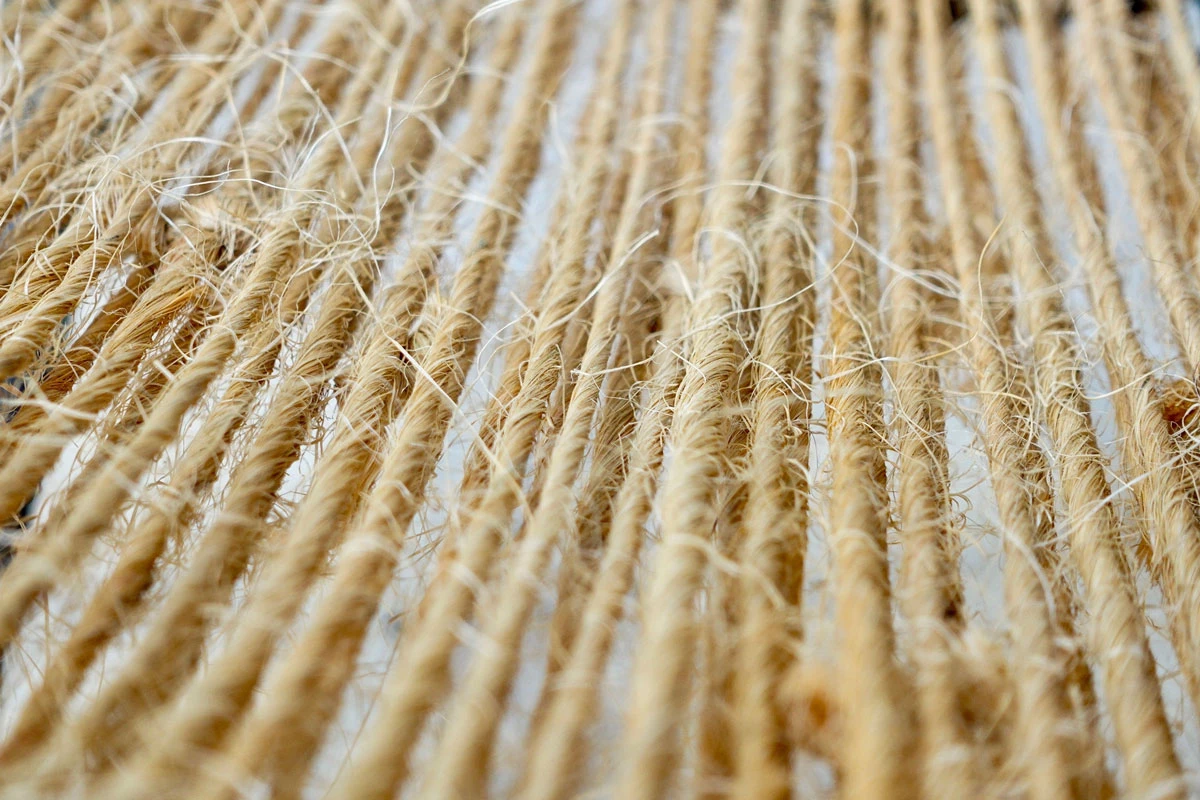 Antacid compound makes plant fibers stronger