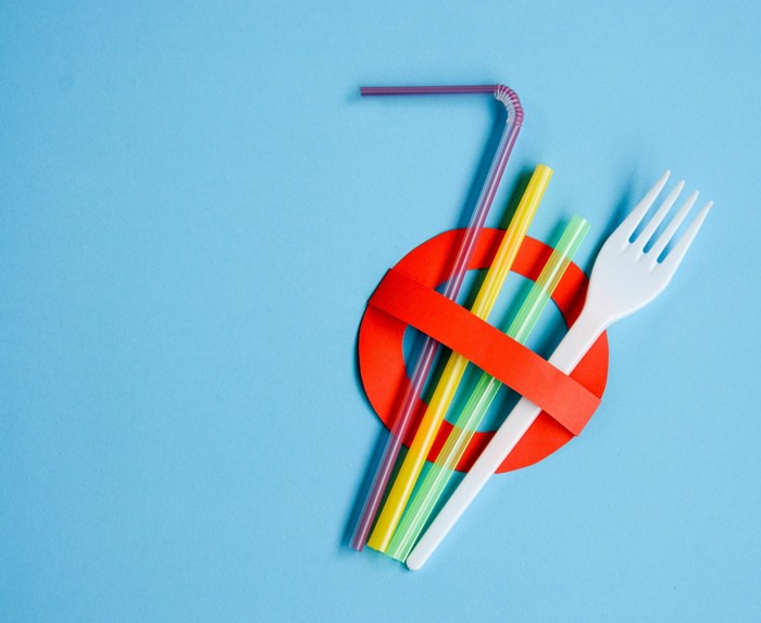 Single-use plastic cutlery and plates to be banned in England