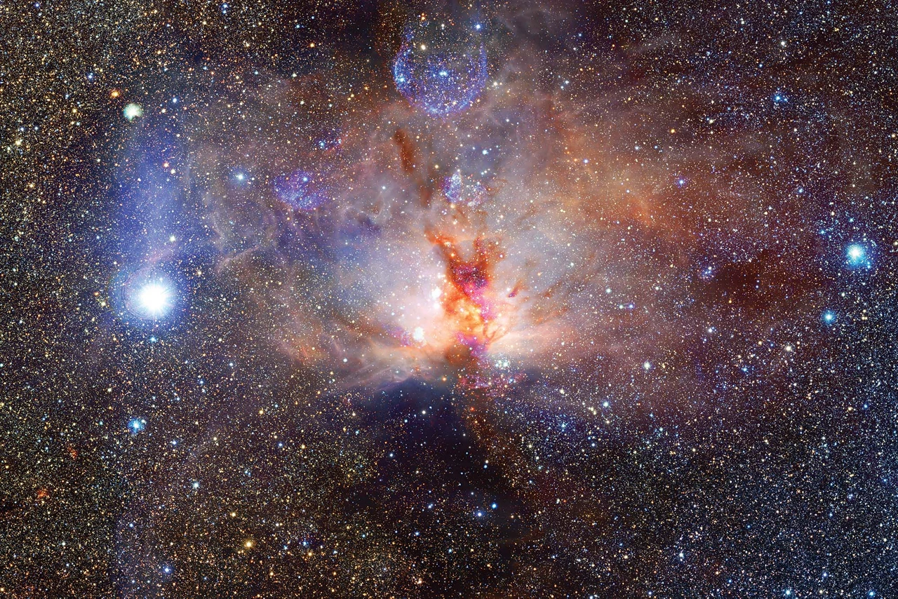 How cosmic dust forms from atoms in space