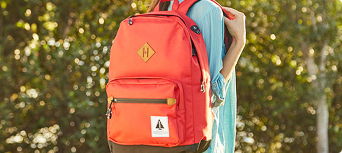 Trouvez le bon sac à dos pour les journées d’école avec des conseils sur l’ajustement, les caractéristiques, le rangement et la durabilité au quotidien.