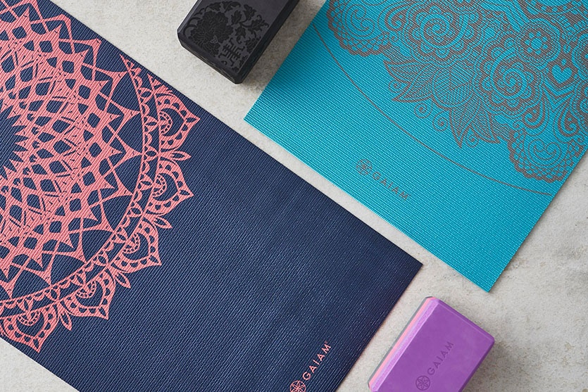 How To Choose The Right Yoga Mat