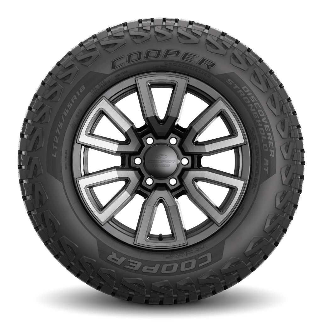 Discoverer Stronghold® AT,