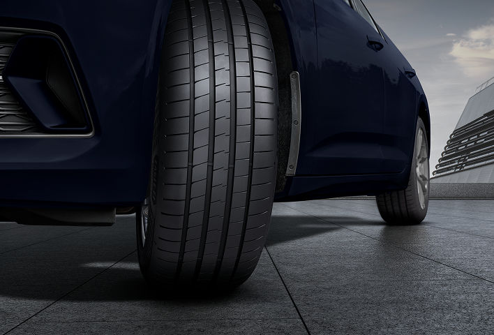 NEW Eagle® F1 Asymmetric 6 | Goodyear