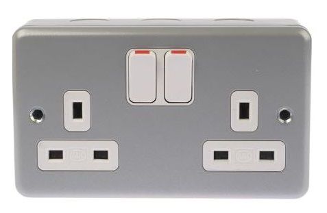 hbt-electrical-k2946alm-switchsocket-primaryimage.jpg