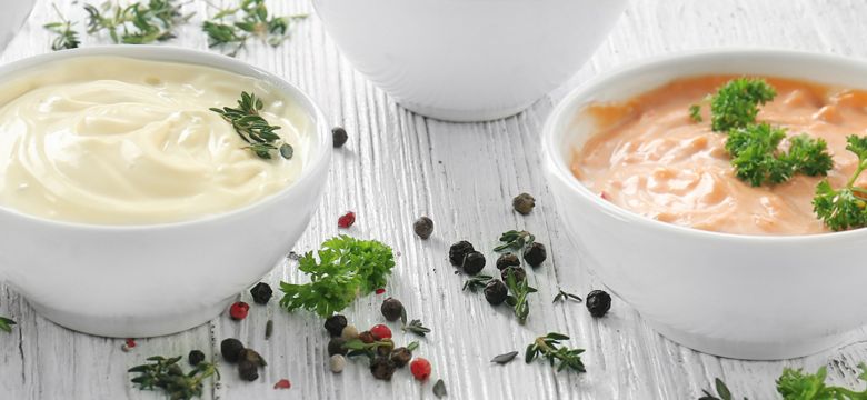 Women choosing products in supermarkets, ready-to-eat food, shopping