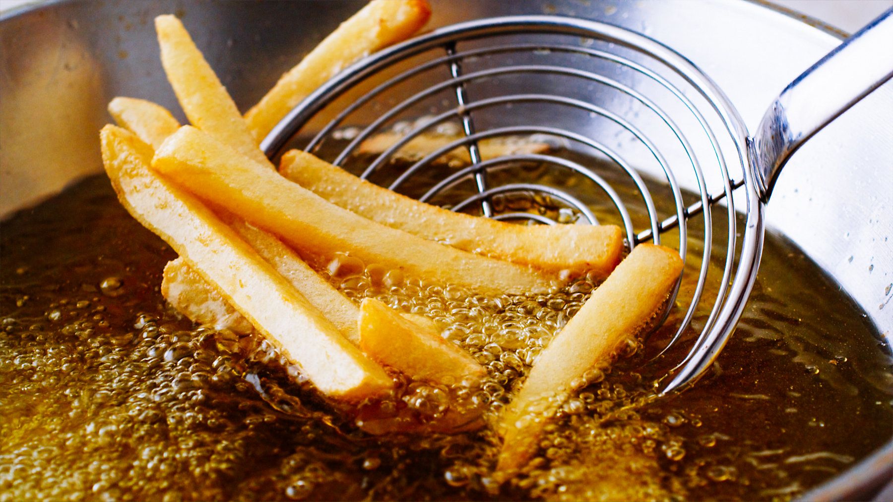 Extend the Life of Cooking Oil - Tips for Optimum Deep Frying Conditions -  The FryOilSaver Company