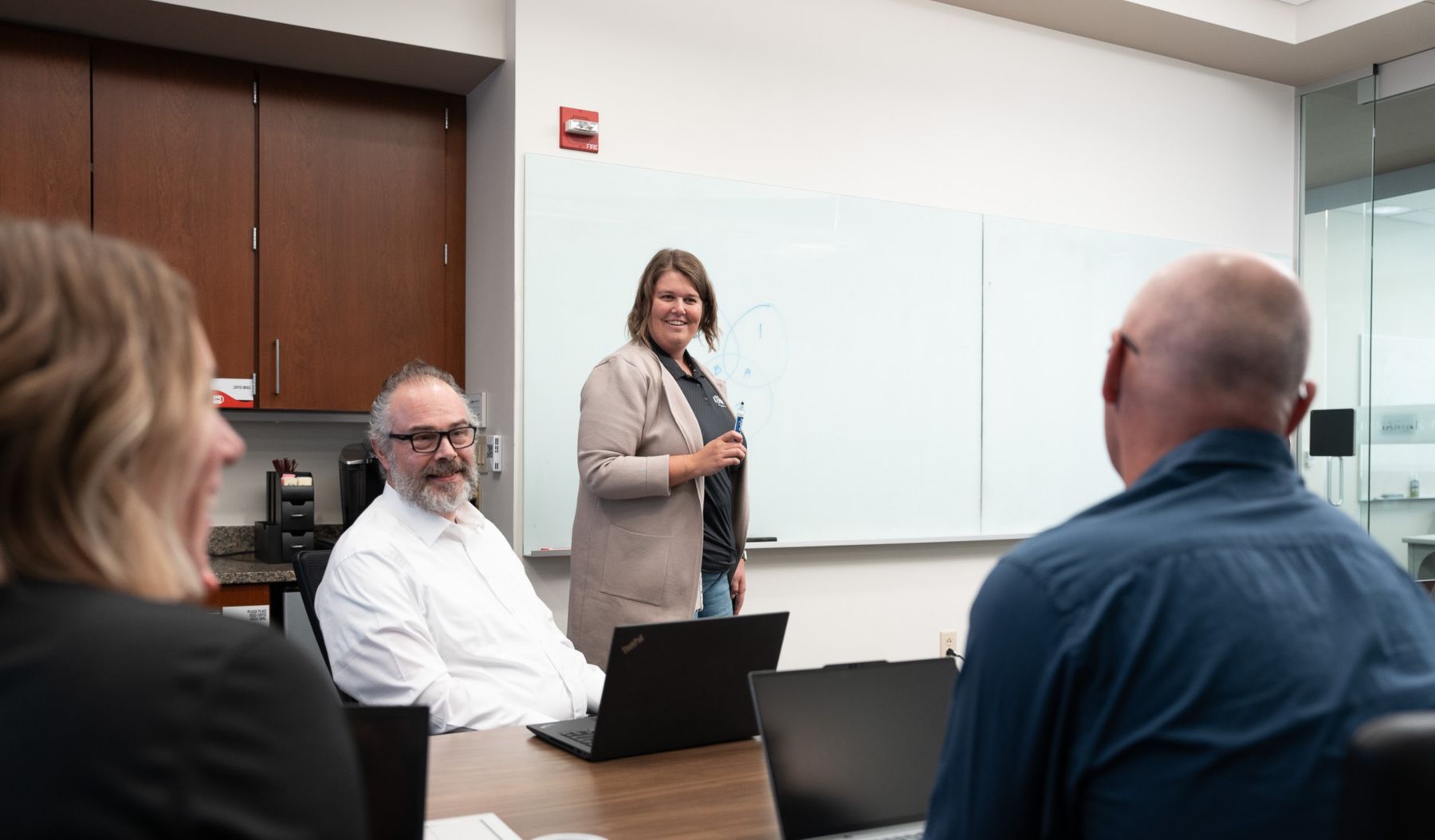 people-in-meeting-40-bottom-cropped.jpg