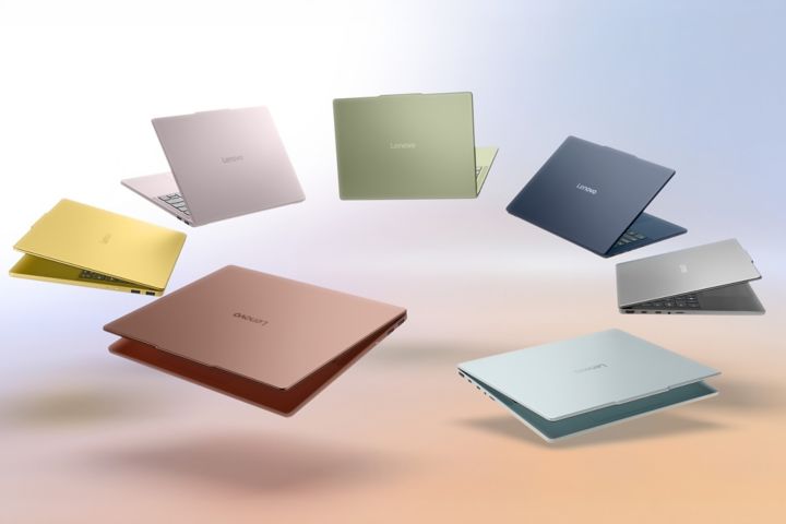 A circle of partially opened IdeaPad Vibe laptops in multiple colors.