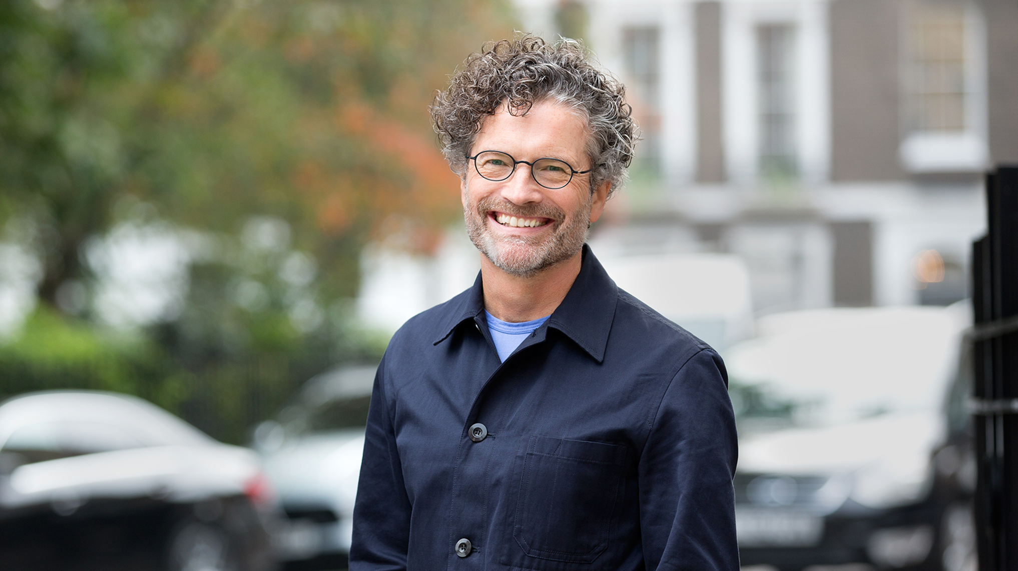Lee coomber headshot