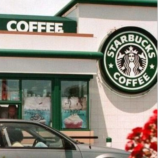 image of starbucks drive-through 