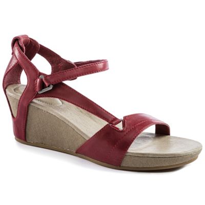 teva women's wedge sandals