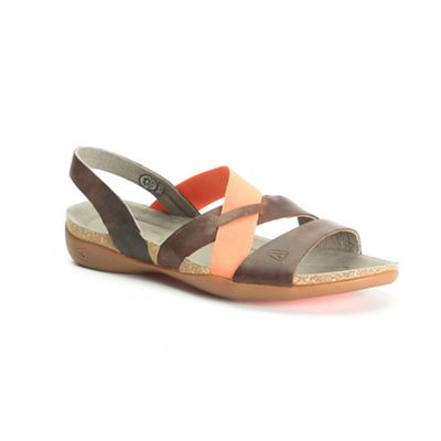 keen dauntless strappy sandals